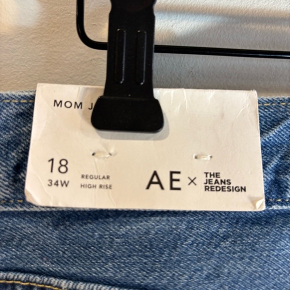 AMERICAN EAGLE The Jeans Redesign Sz 18 Mom High Rise Medium Ankle Jeans NEW - Picture 6 of 14